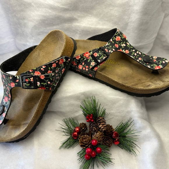 Birkenstock Women’s Sandals - Picture 2 of 4